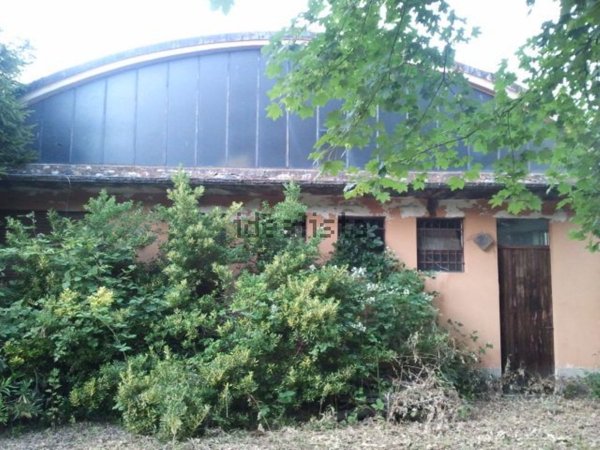 capannone in vendita a Sumirago