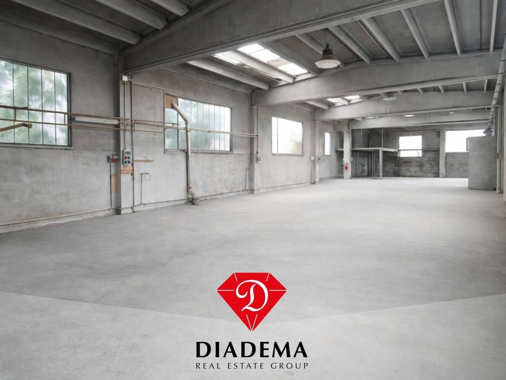 casa semindipendente in vendita a Sumirago in zona Menzago