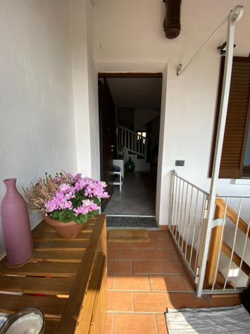 appartamento in vendita a Sumirago in zona Menzago