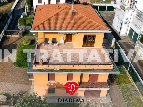 appartamento in vendita a Sumirago in zona Quinzano