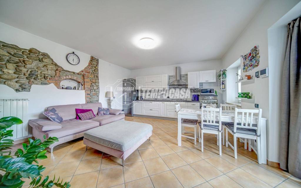 casa indipendente in vendita a Sumirago