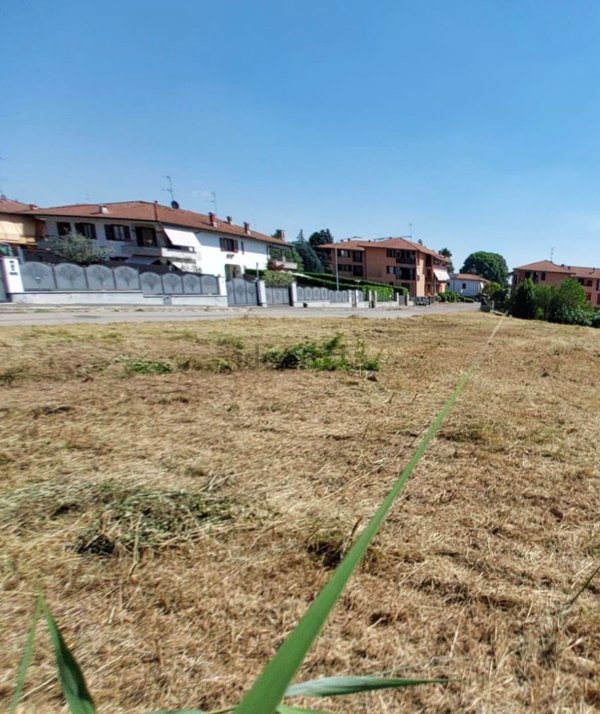 casa indipendente in vendita a Sumirago in zona Albusciago