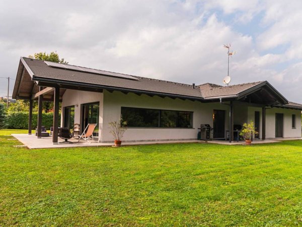 casa indipendente in vendita a Sumirago