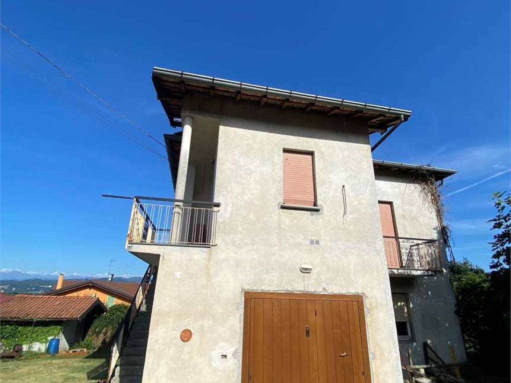 casa indipendente in vendita a Taino