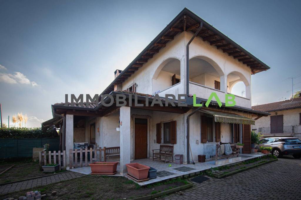 casa indipendente in vendita a Taino