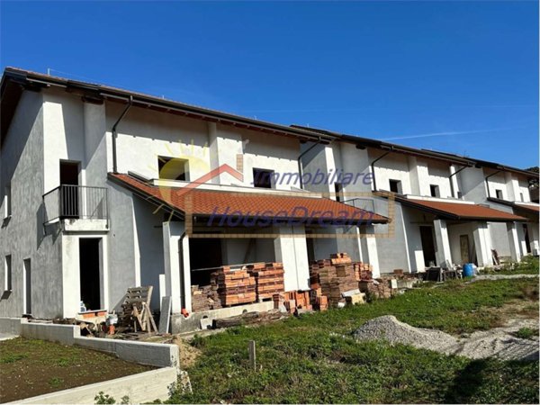 casa indipendente in vendita a Taino