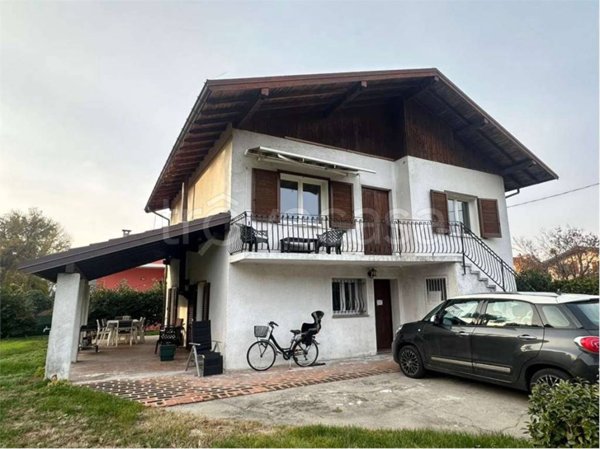 casa indipendente in vendita a Taino