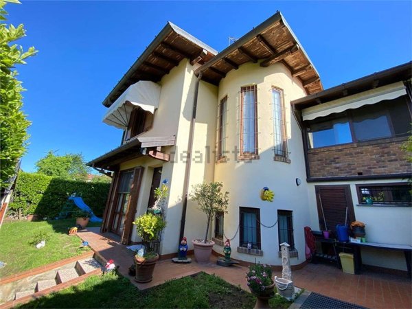 casa indipendente in vendita a Taino