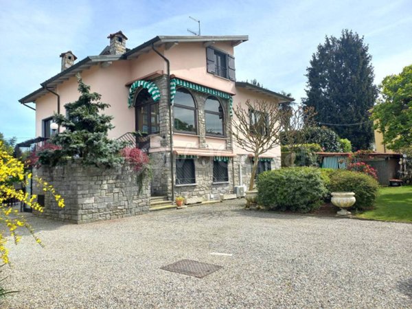 casa indipendente in vendita a Taino