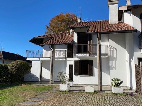 casa indipendente in vendita a Taino