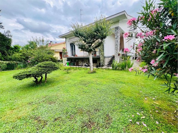 casa indipendente in vendita a Taino