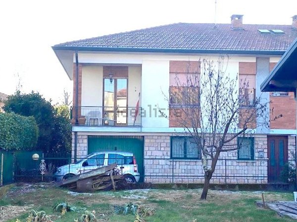 casa indipendente in vendita a Taino