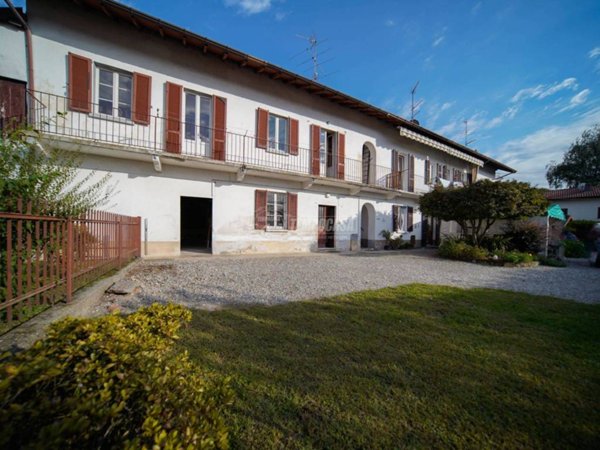 casa indipendente in vendita a Taino