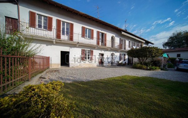 appartamento in vendita a Taino