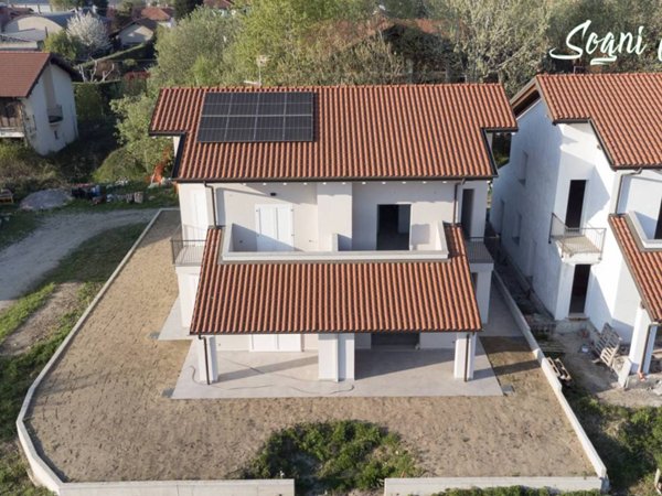 casa indipendente in vendita a Taino