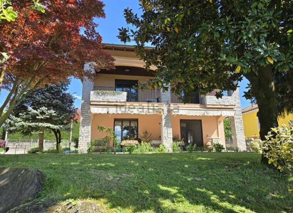 casa indipendente in vendita a Taino