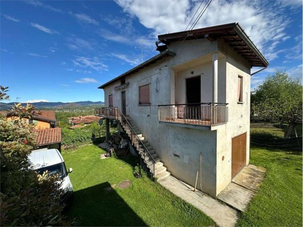 casa indipendente in vendita a Taino