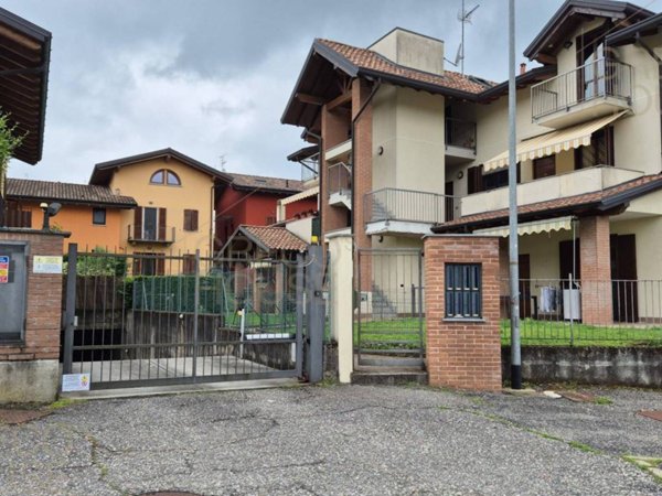 appartamento in vendita a Taino