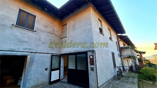 casa indipendente in vendita a Taino