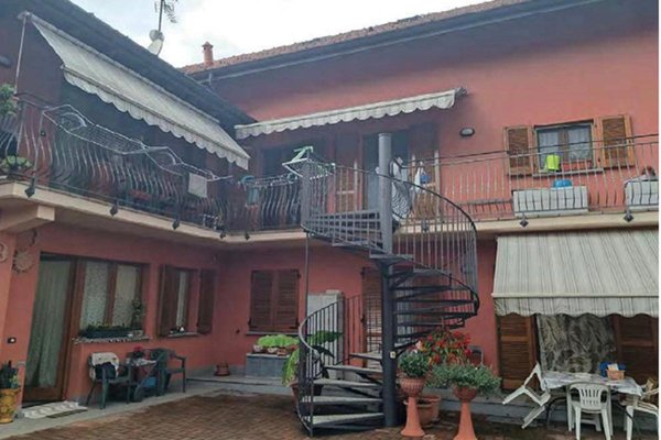 appartamento in vendita a Taino