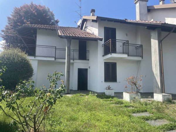 casa indipendente in vendita a Taino