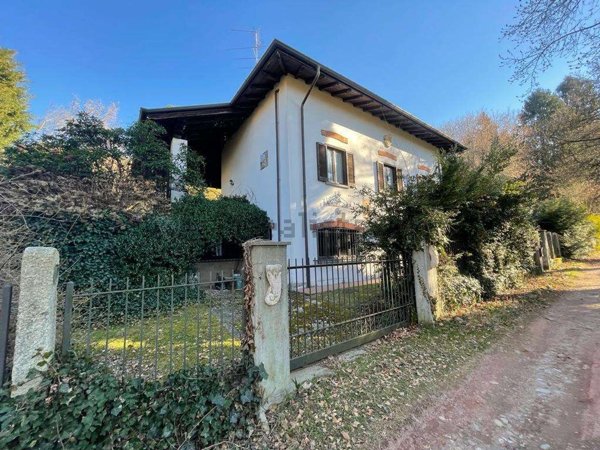 casa indipendente in vendita a Taino