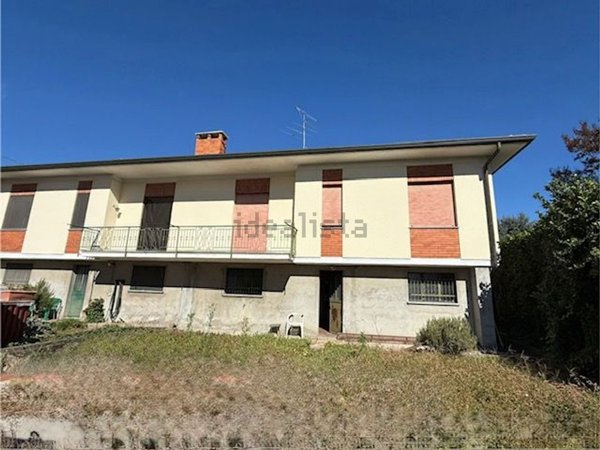 casa indipendente in vendita a Taino