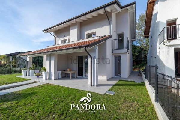 casa indipendente in vendita a Taino