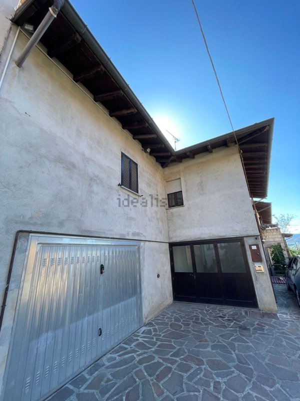 casa indipendente in vendita a Taino
