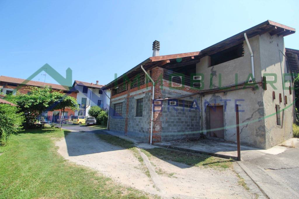 casa indipendente in vendita a Taino