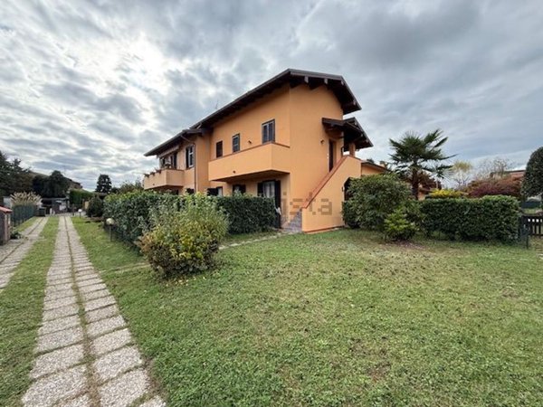 appartamento in vendita a Taino