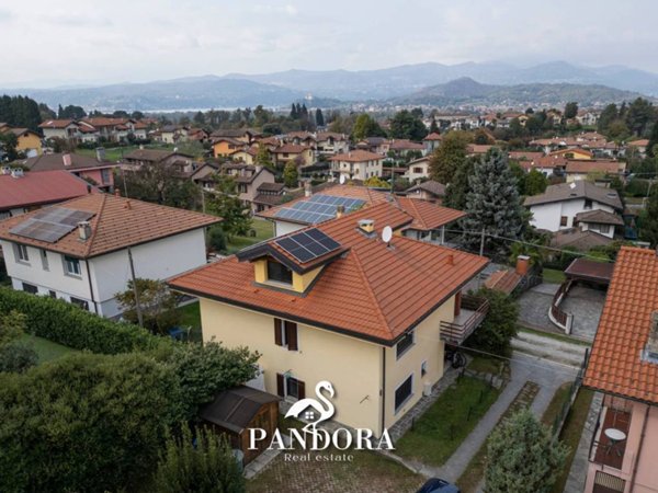 casa indipendente in vendita a Taino