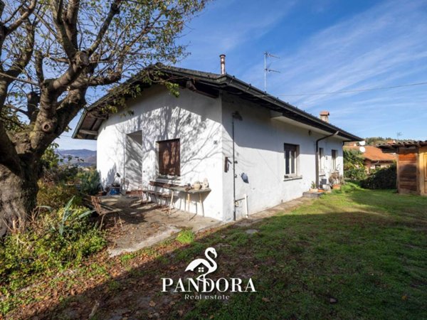 casa indipendente in vendita a Taino