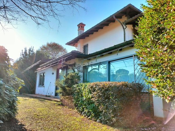 casa indipendente in vendita a Taino