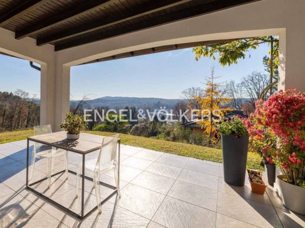 casa indipendente in vendita a Taino