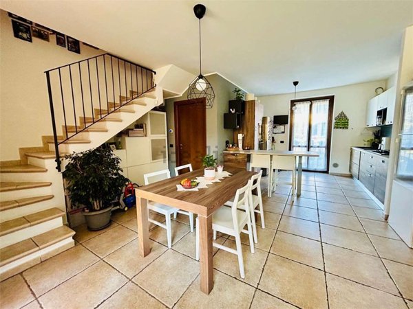 appartamento in vendita a Taino