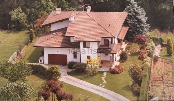 casa indipendente in vendita a Taino