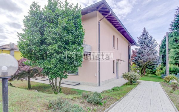 appartamento in vendita a Taino