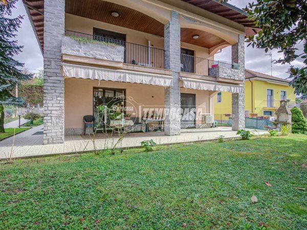 casa indipendente in vendita a Taino