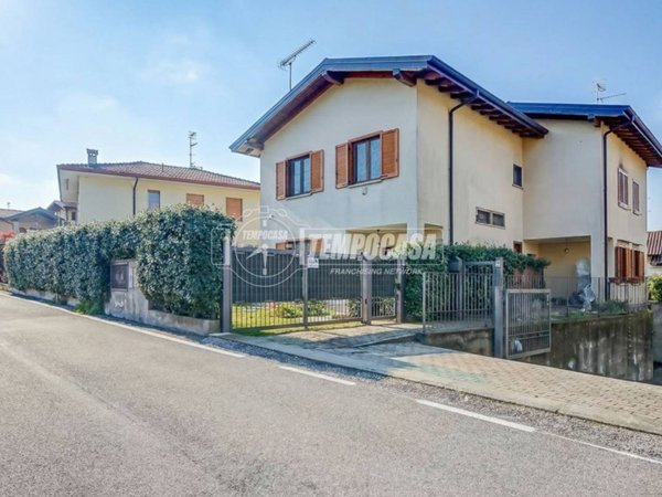 appartamento in vendita a Taino