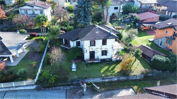 casa indipendente in vendita a Taino