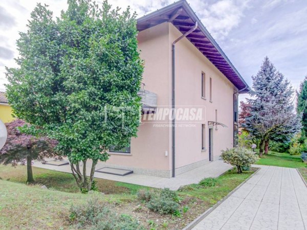 appartamento in vendita a Taino