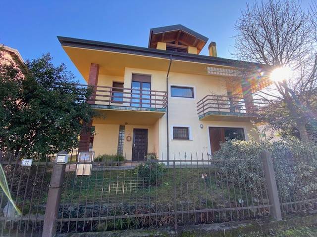 casa indipendente in vendita a Taino