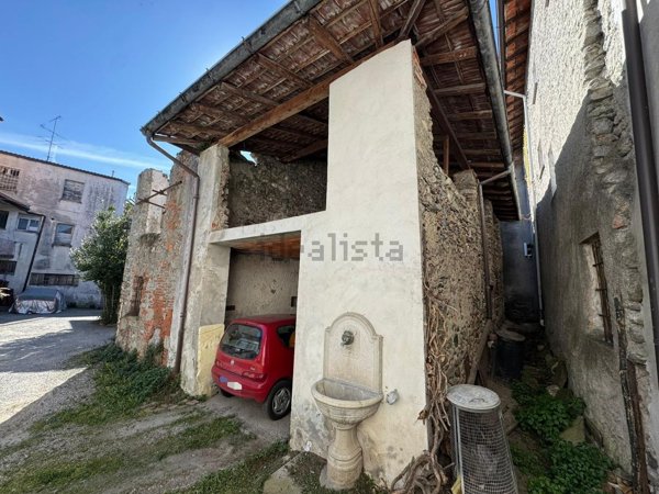 appartamento in vendita a Taino