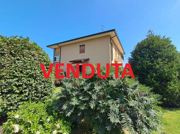 casa indipendente in vendita a Taino