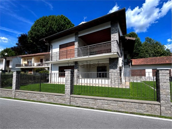 casa indipendente in vendita a Taino