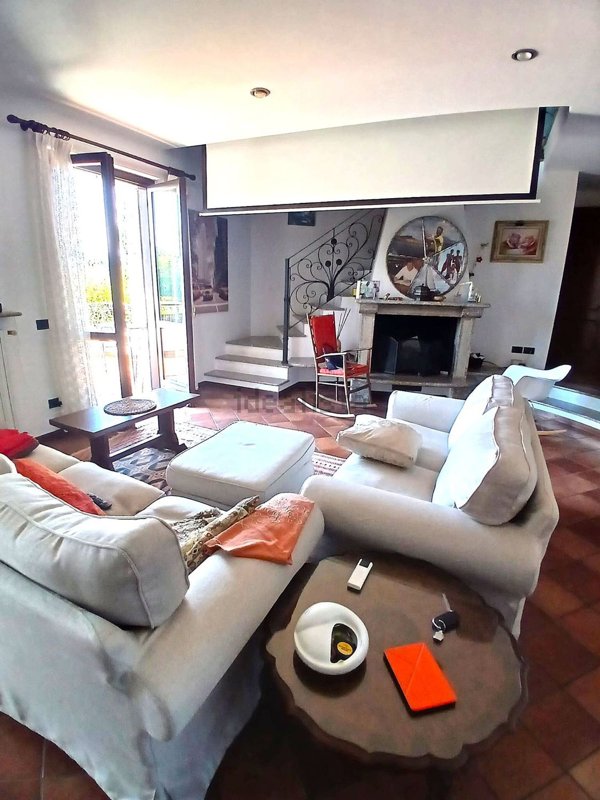 casa indipendente in vendita a Taino