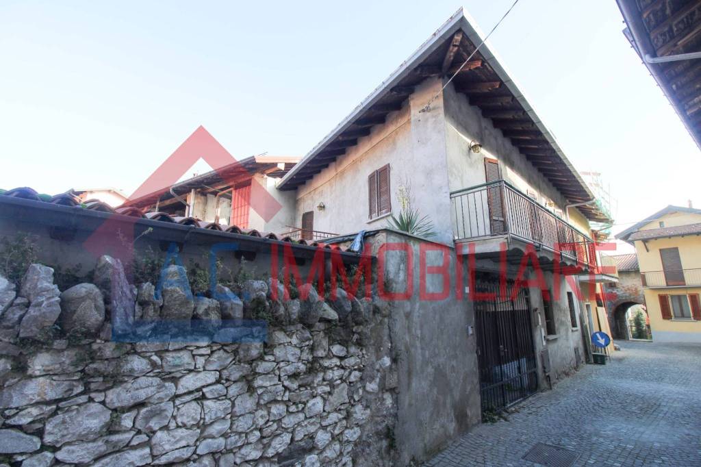 appartamento in vendita a Ternate