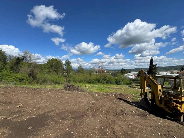 terreno edificabile in vendita a Ternate
