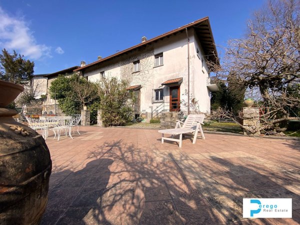 casa indipendente in vendita a Ternate